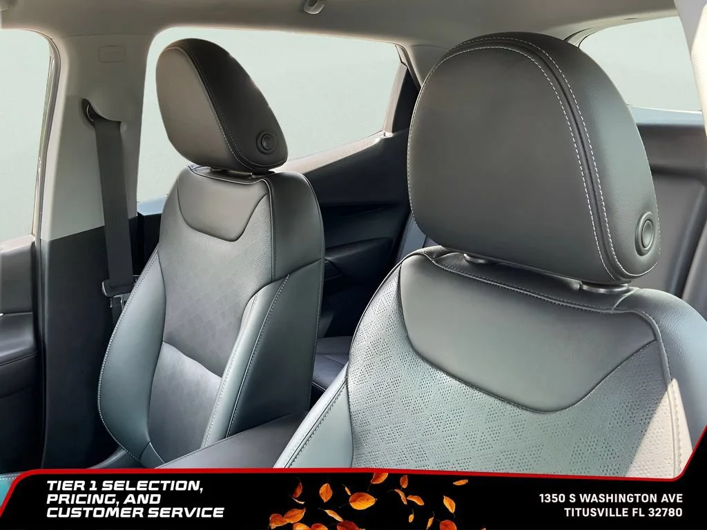 Used 2022 MOSAIC BLACK METALLIC Chevrolet 2LT image 19