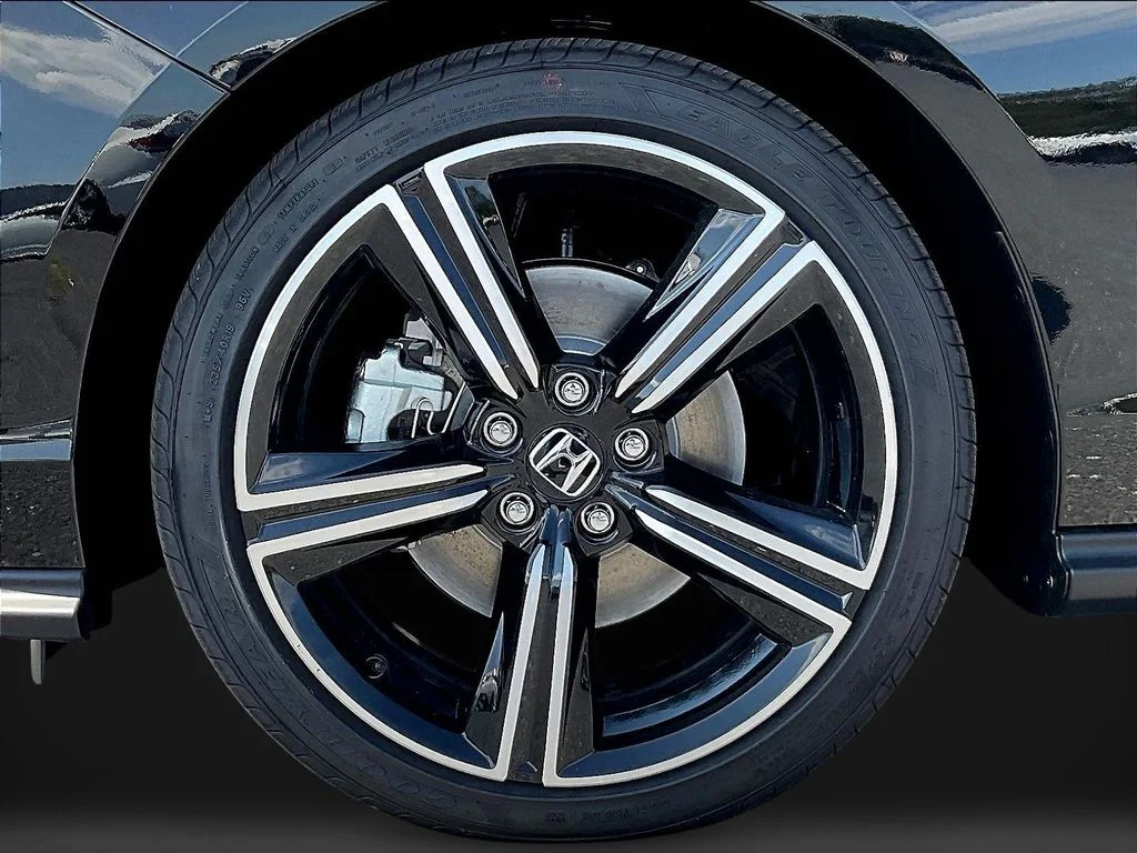 New 2026 Crystal Black Pearl Honda Sport Hybrid image 30