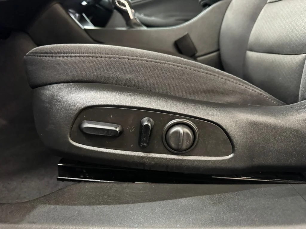 Used 2023 Blue Chevrolet LT image 14