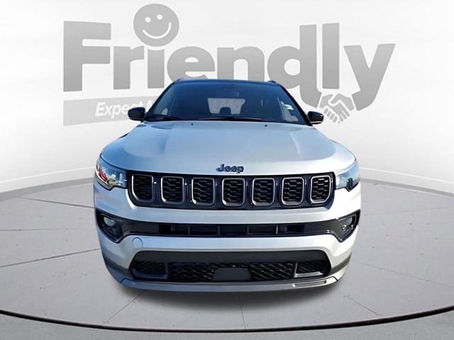 New 2026 Silver Zynith Metallic Clear-Coat Exterior Paint Jeep Limited image 8