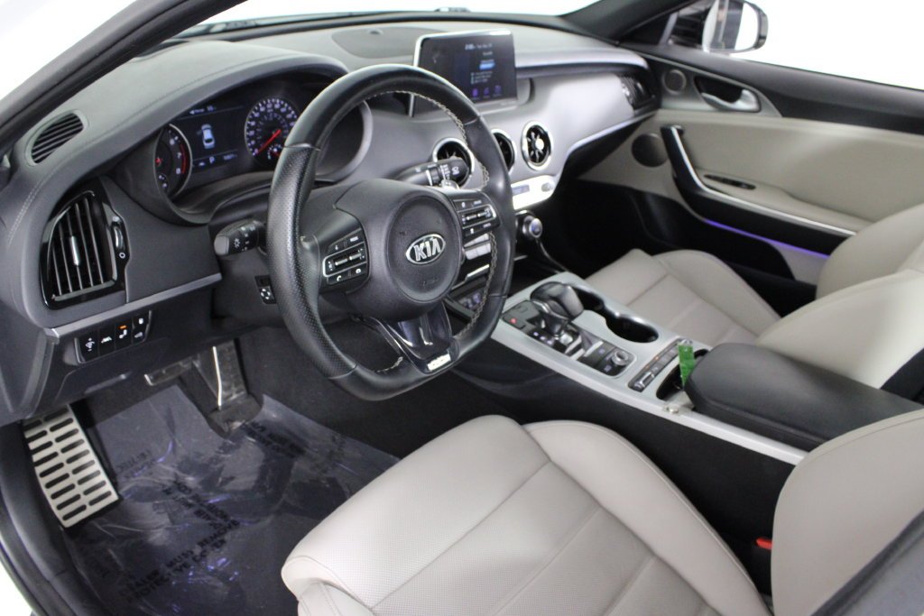 Used 2019 White Kia GT2 image 17