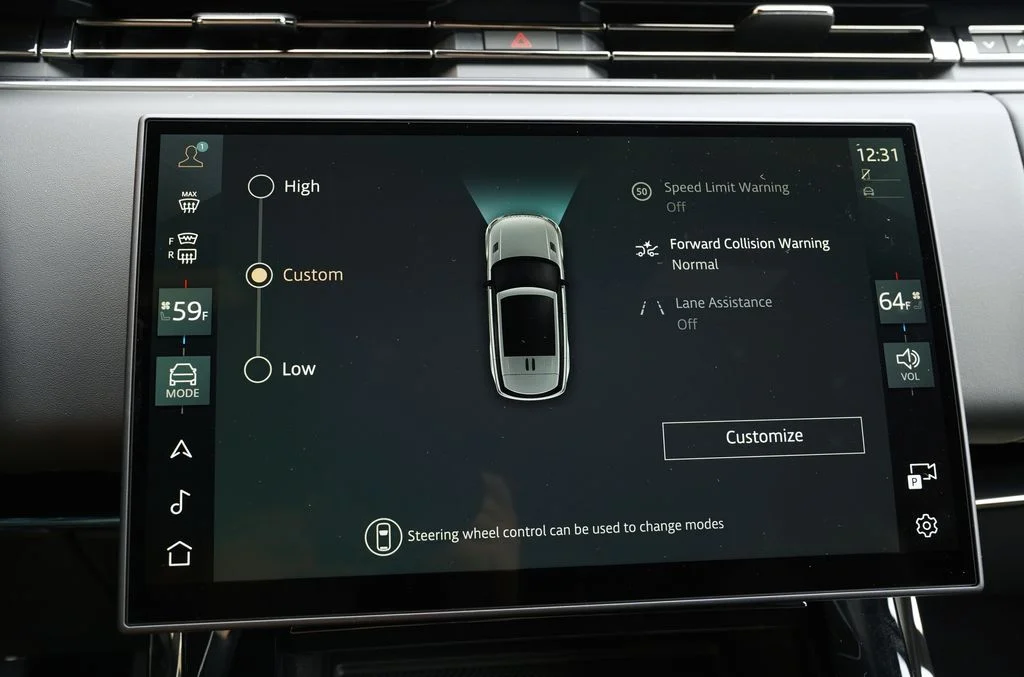 New 2026 Fuji White Land Rover SE image 22