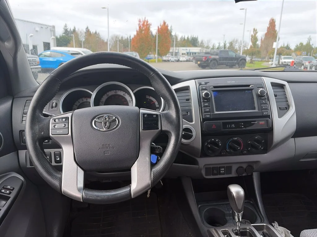 Used 2013 Brown Toyota Base image 7