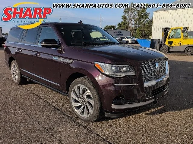 2023 Lincoln Navigator L