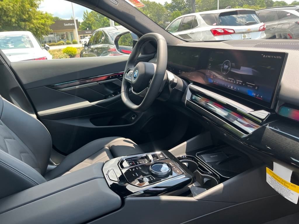 2026 BMW i5 40 - Photo 35