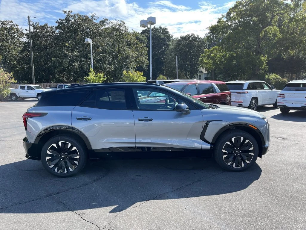 2026 Chevrolet Blazer EV RS - Photo 4