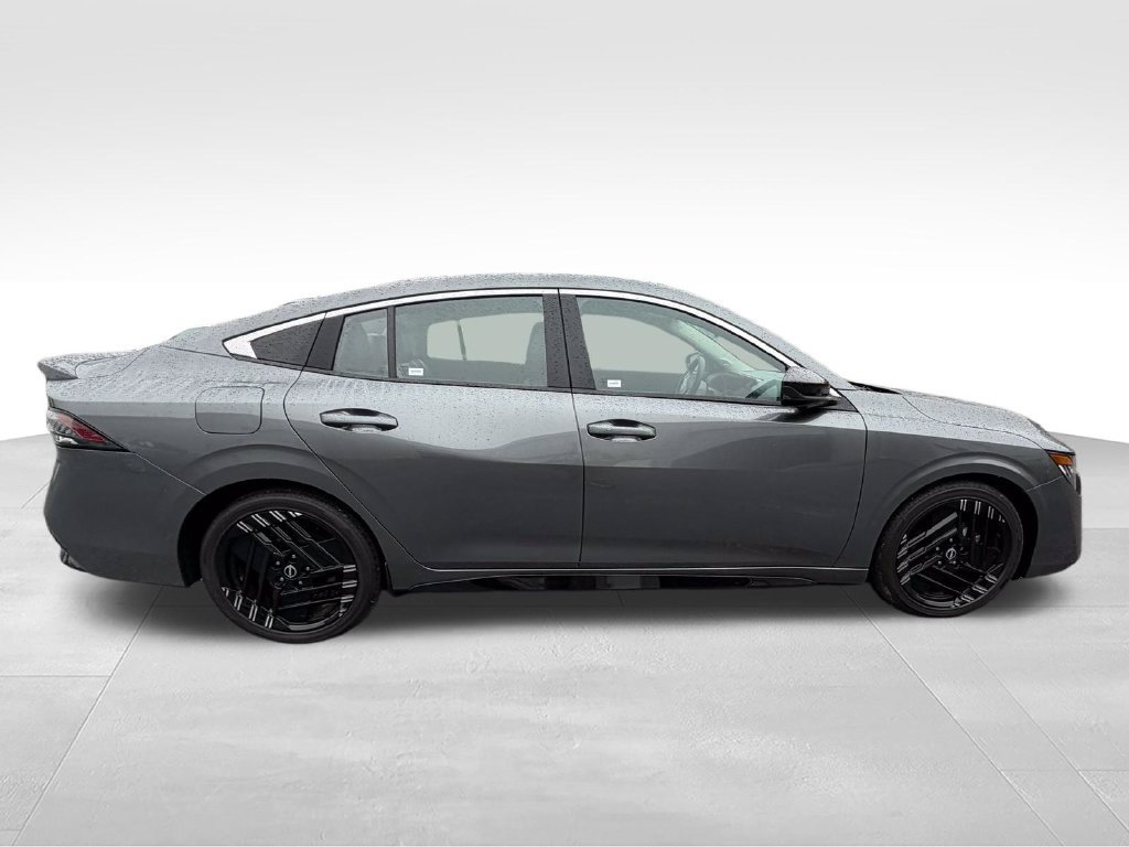 Used 2026 Gray Nissan SR image 7