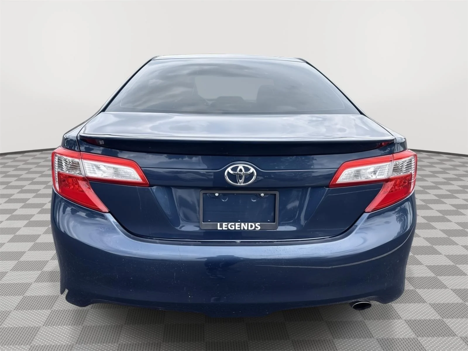 Used 2013 Magnetic Gray Metallic Toyota SE image 11
