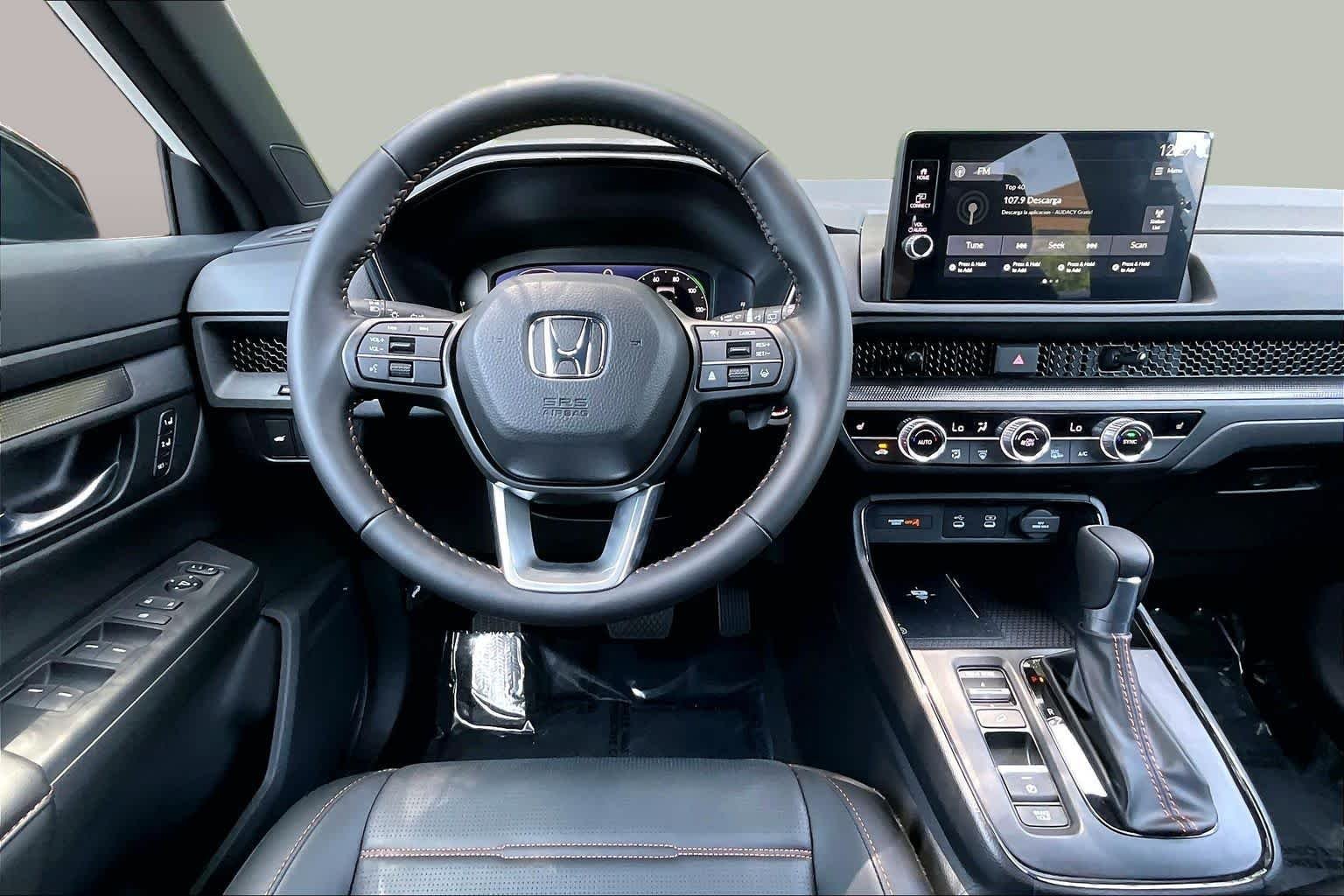Used 2026 Platinum White Pearl Honda Sport-L image 6