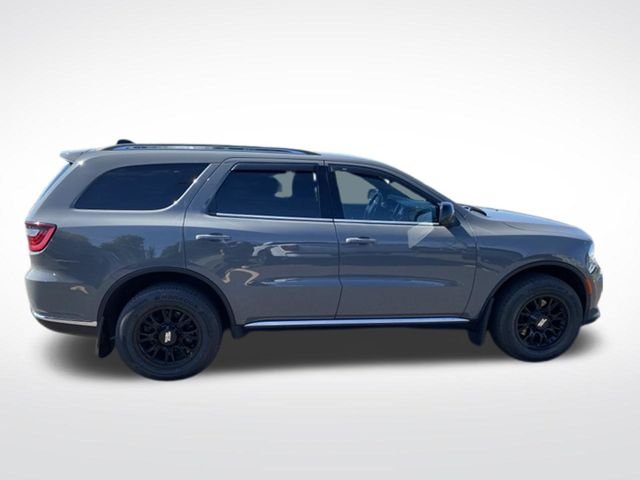 Used 2023 Gray Dodge SXT image 9