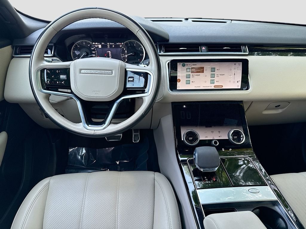 Used 2022 Fuji White Land Rover R-Dynamic S image 24