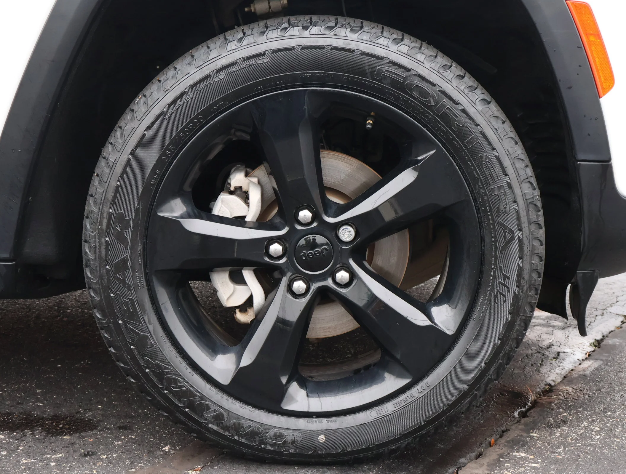 Used 2023 Bright White Cl Jeep Altitude X image 27