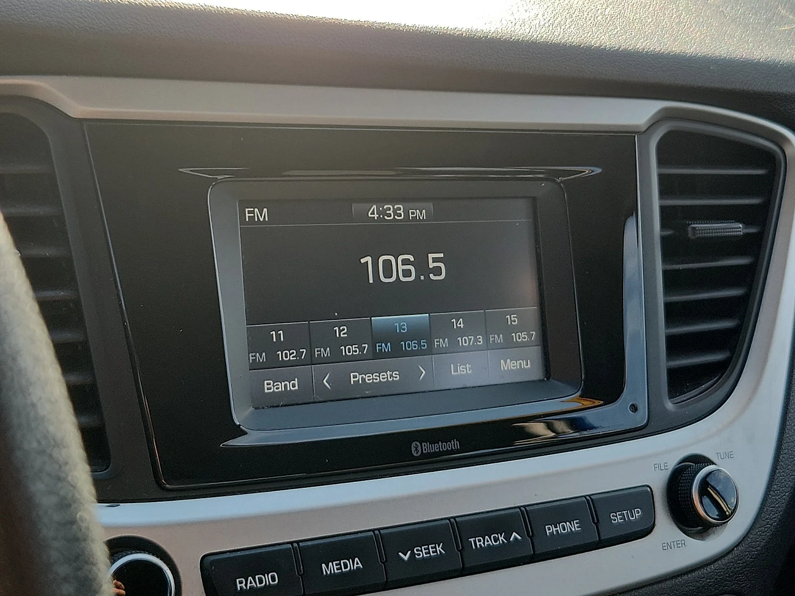 Used 2021 Blue Hyundai SE image 16
