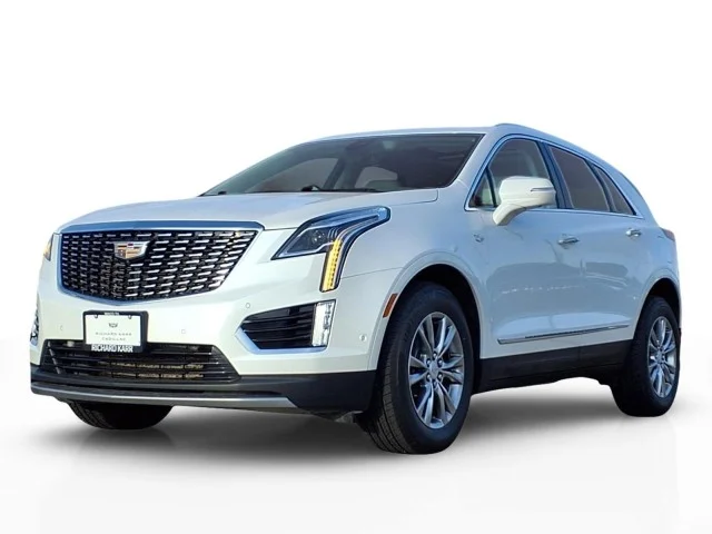 Used 2022 CRYSTAL WHITE TRICOAT Cadillac FWD Premium Luxury image 3