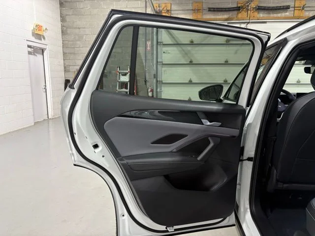2026 Volkswagen Tiguan SE R-LINE BLACK - Photo 12