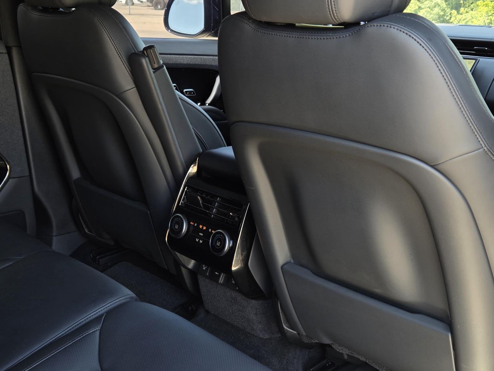 Used 2023 Santorini Black Metallic Land Rover SE image 38
