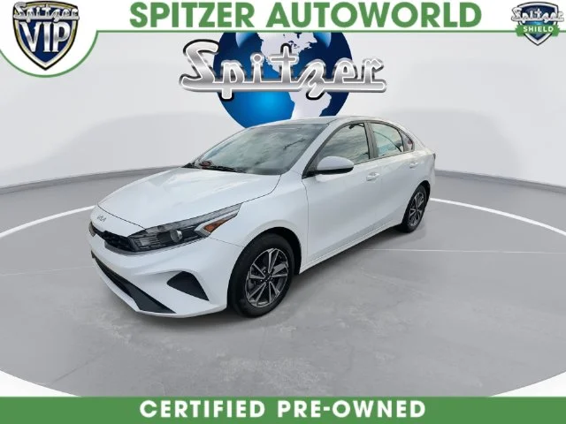 Used 2024 White Kia LXS image 7