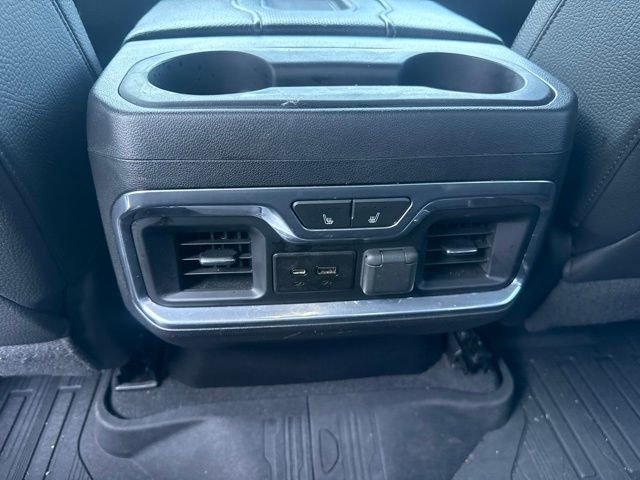 Used 2019 White GMC Denali image 22