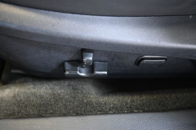 Used 2012 Silver Subaru 2.5i image 22