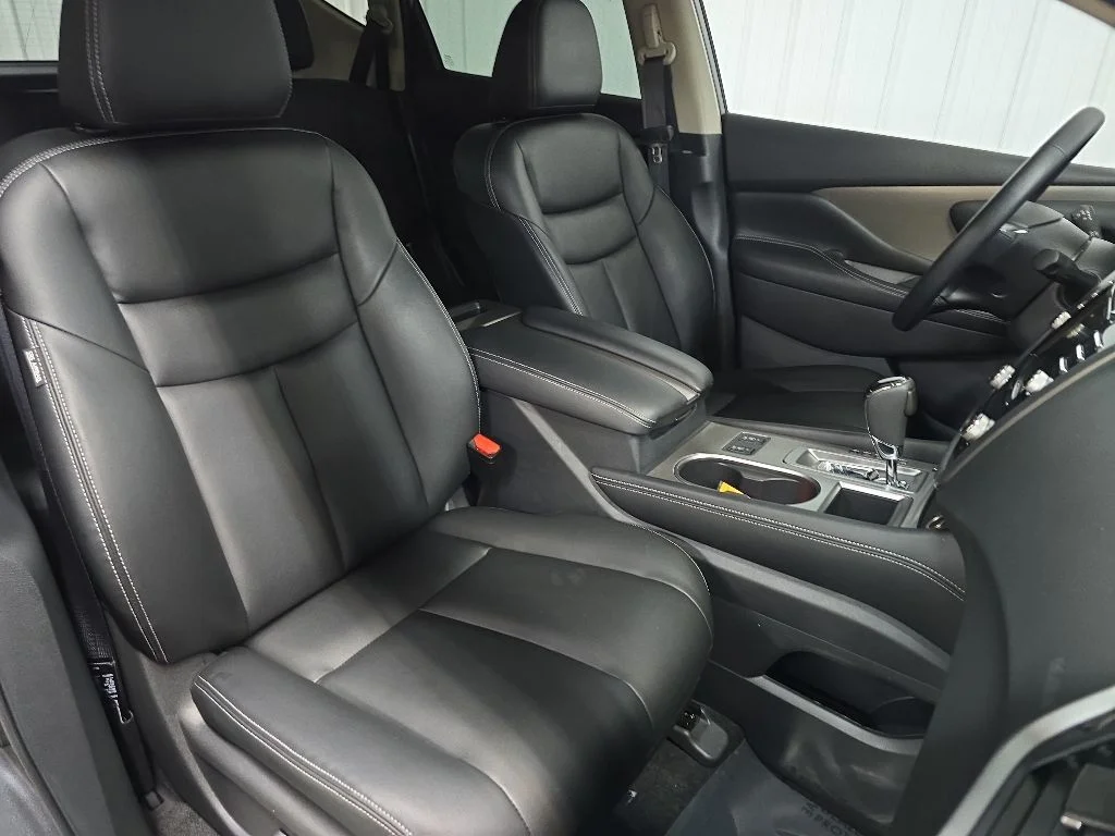 Used 2024 Gray Nissan SV image 15