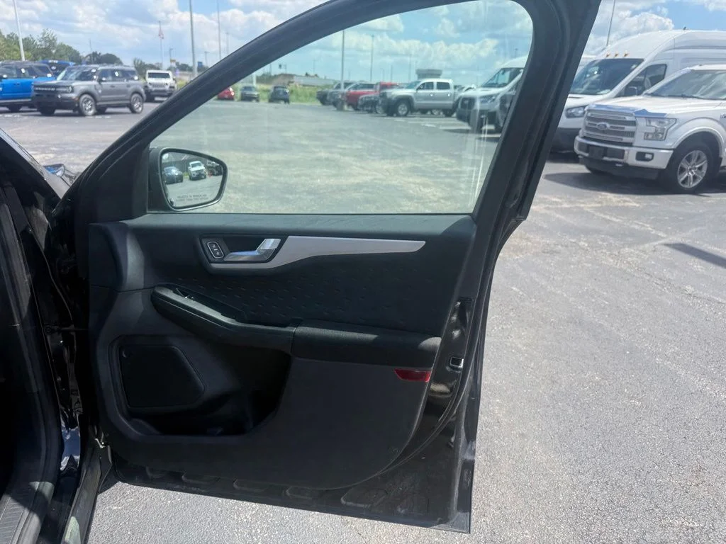 Used 2020 Black Ford SE image 55