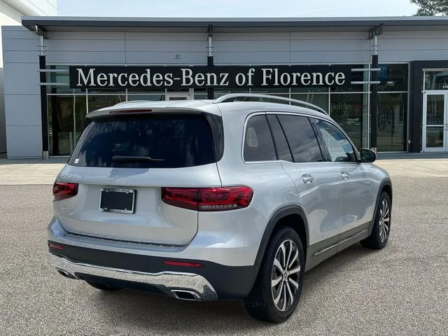 Used 2022  Mercedes-Benz GLB 250 image 6