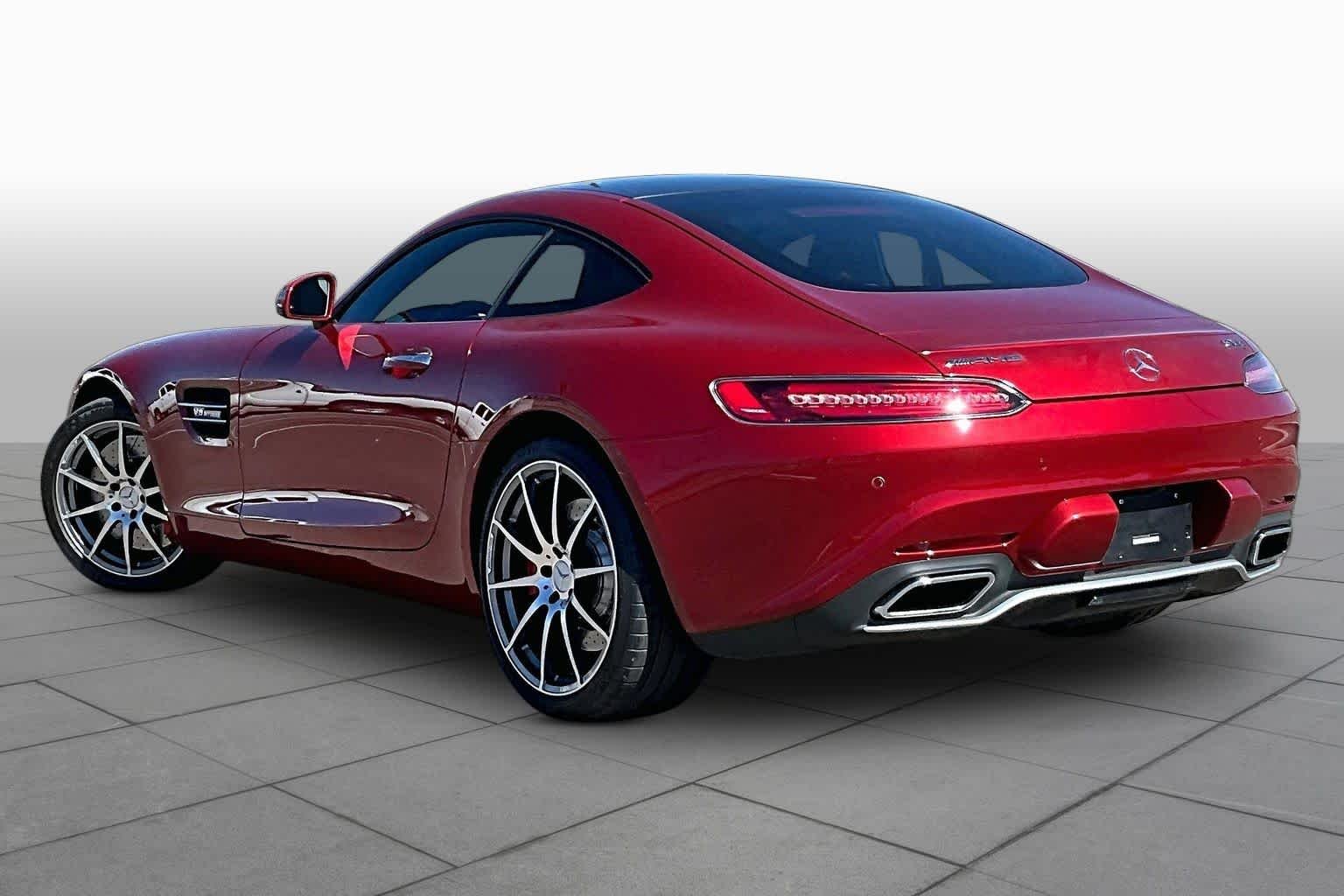 Used 2018 designo Cardinal Red Metallic Mercedes-Benz AMG® GT S image 11