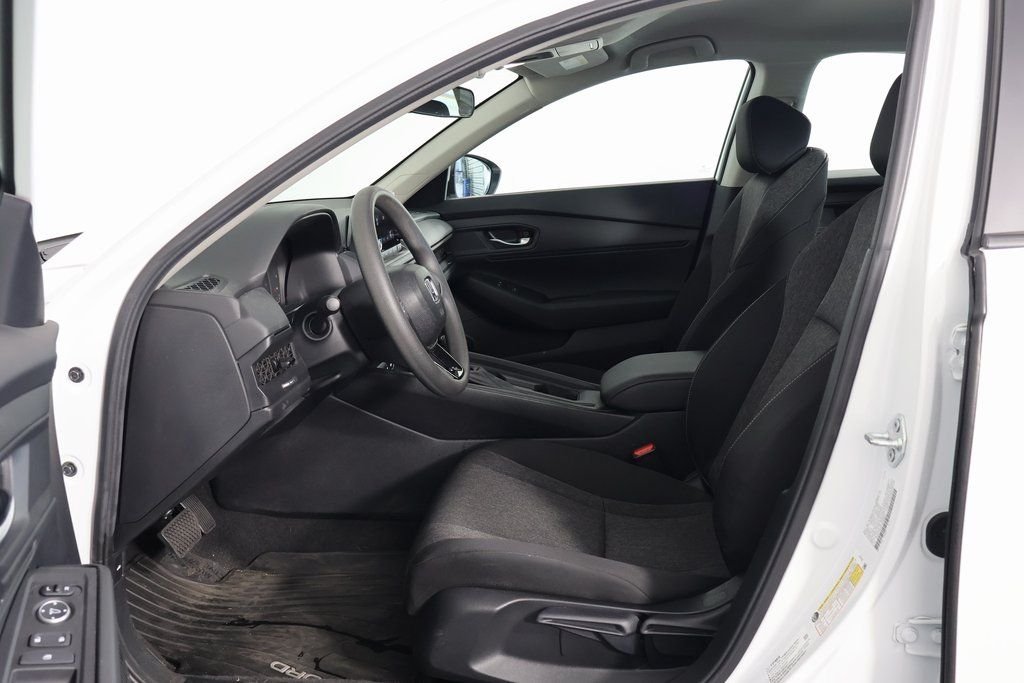 2025 Honda Accord LX - Photo 10