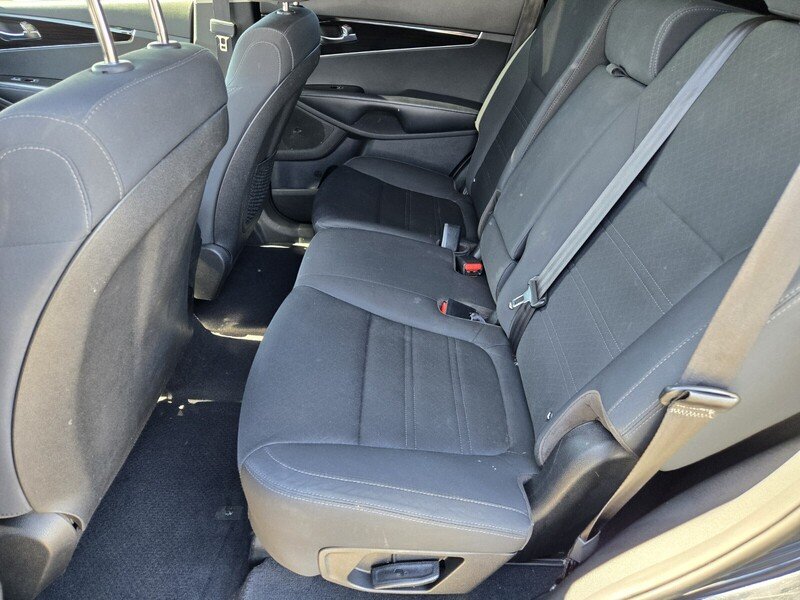 Used 2020 Ebony Black KIA L FWD image 11