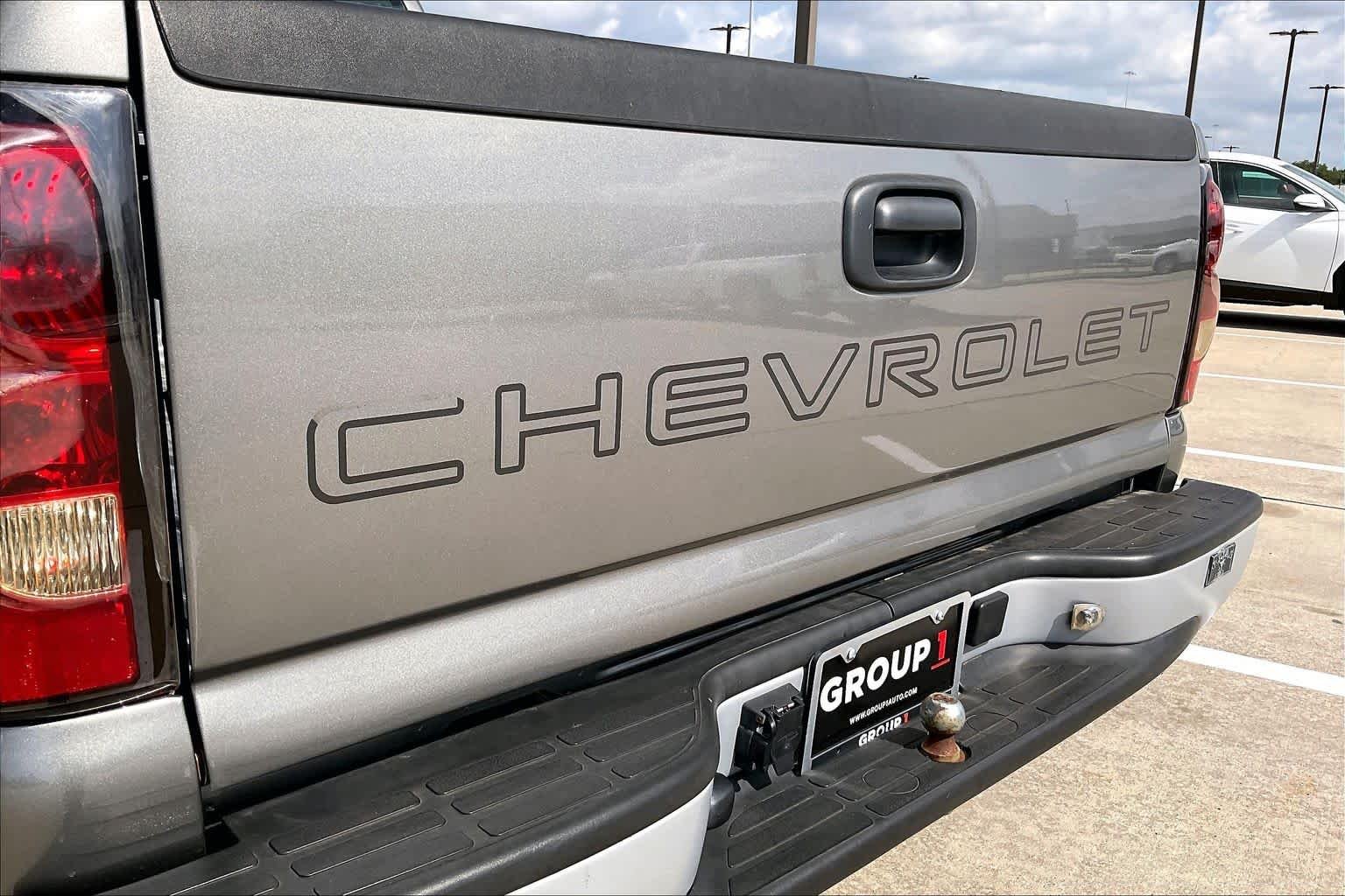Used 2006 Graystone Metallic Chevrolet Work Truck image 26