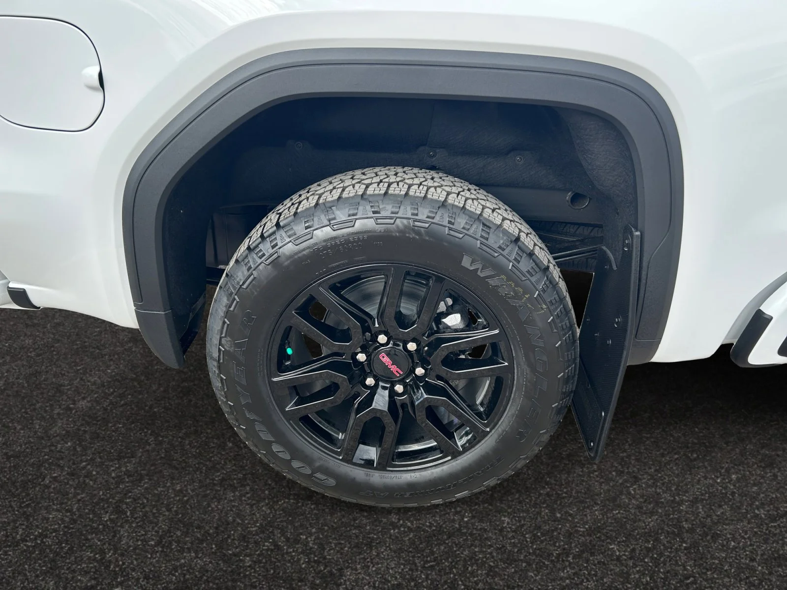 New 2026 Summit White GMC Pro image 9