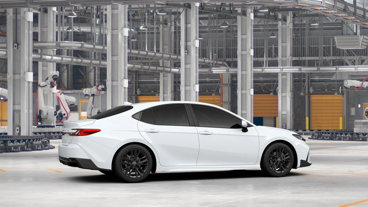 New 2026 ICE CAP Toyota SE image 11