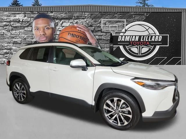 2024 Toyota Corolla Cross XLE AWD's photo