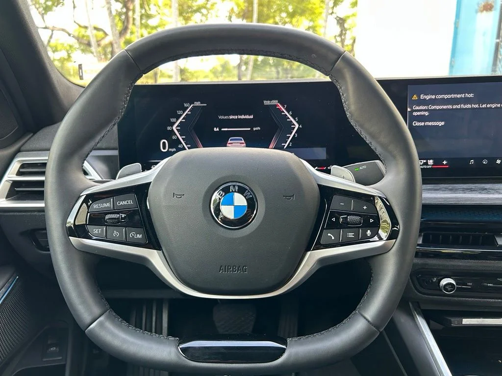 Used 2025 White BMW 330i image 19