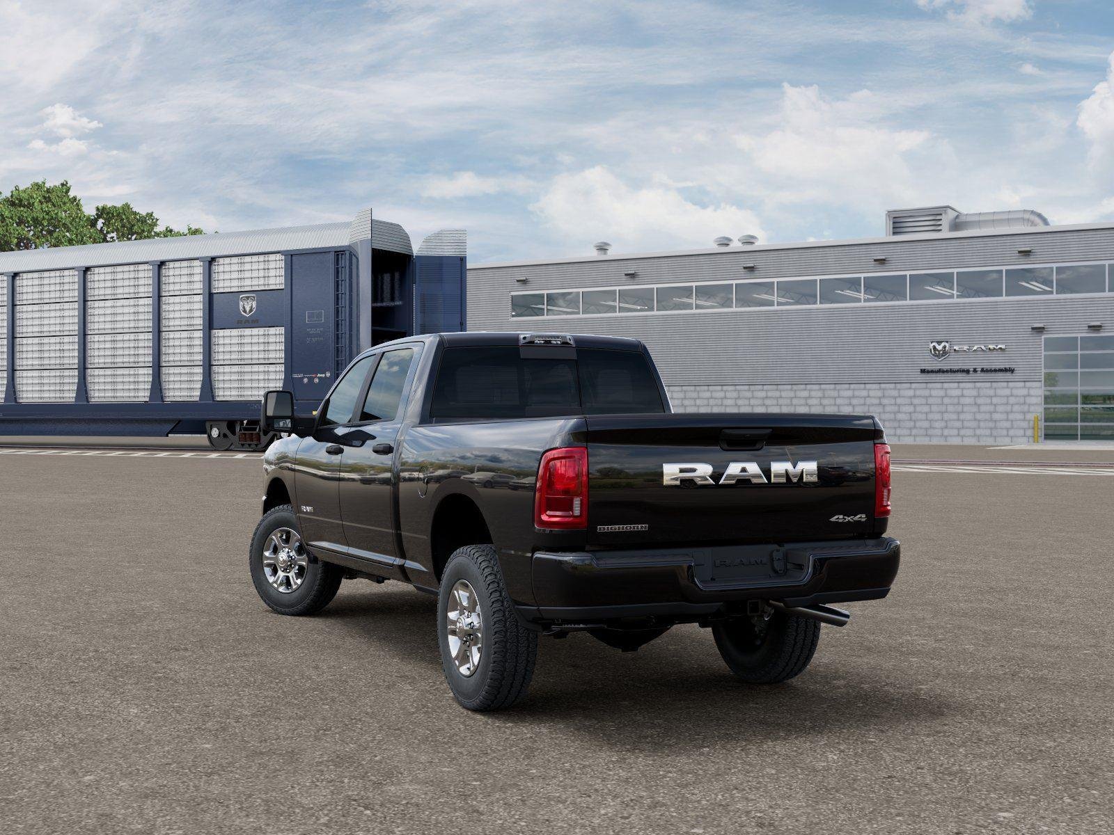 New 2026 Diamond Black Crystal Pearl-Coat Exterior Paint RAM Big Horn image 3