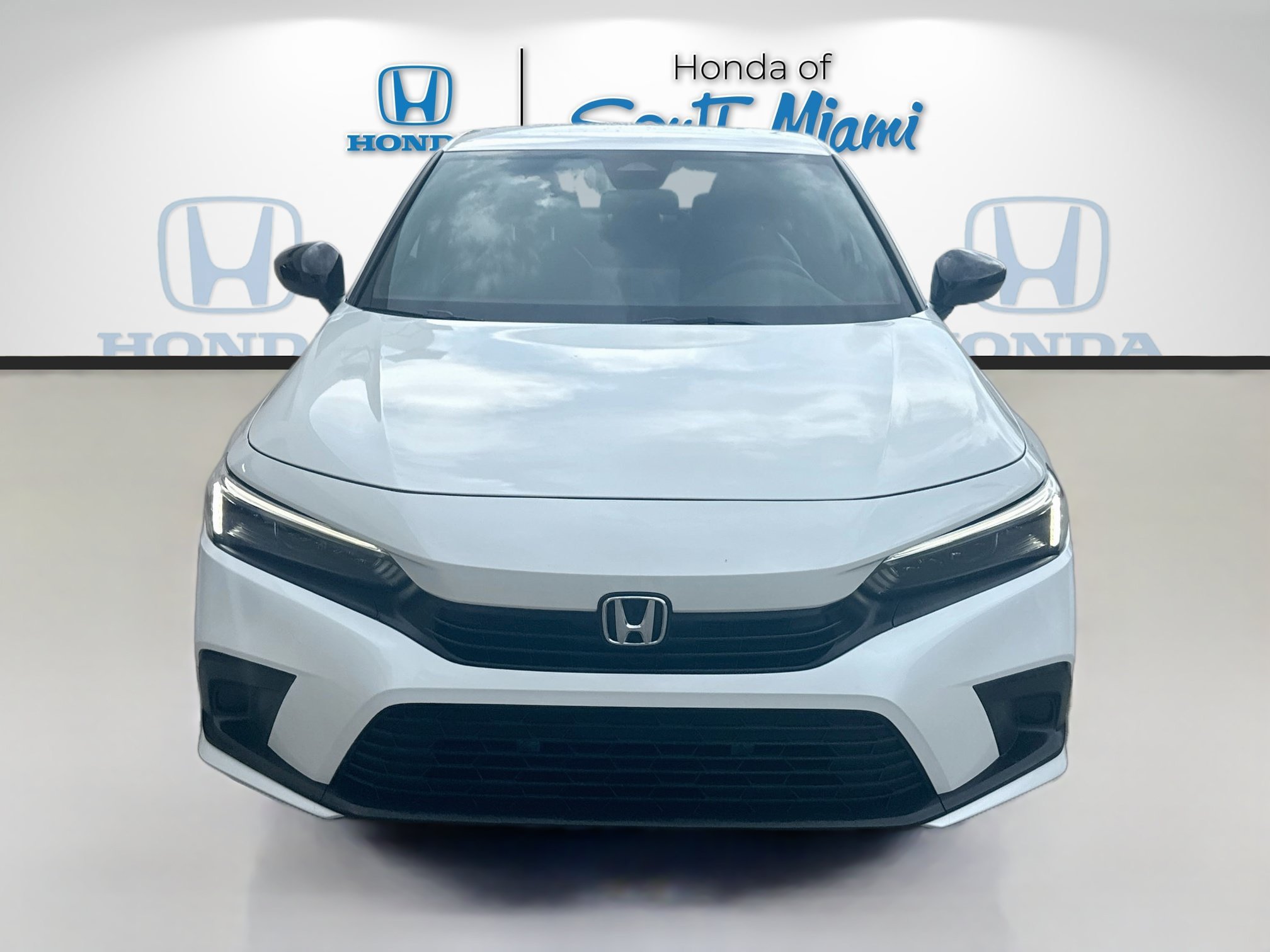 Used 2023 Platinum White Pearl Honda Sport image 2