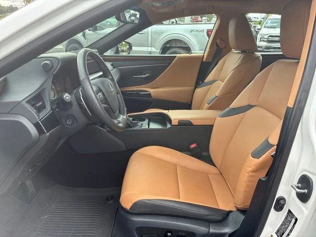 Used 2024 Eminent White Pearl Lexus 350 image 17