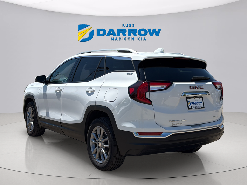 Used 2024 Summit White GMC SLT image 3
