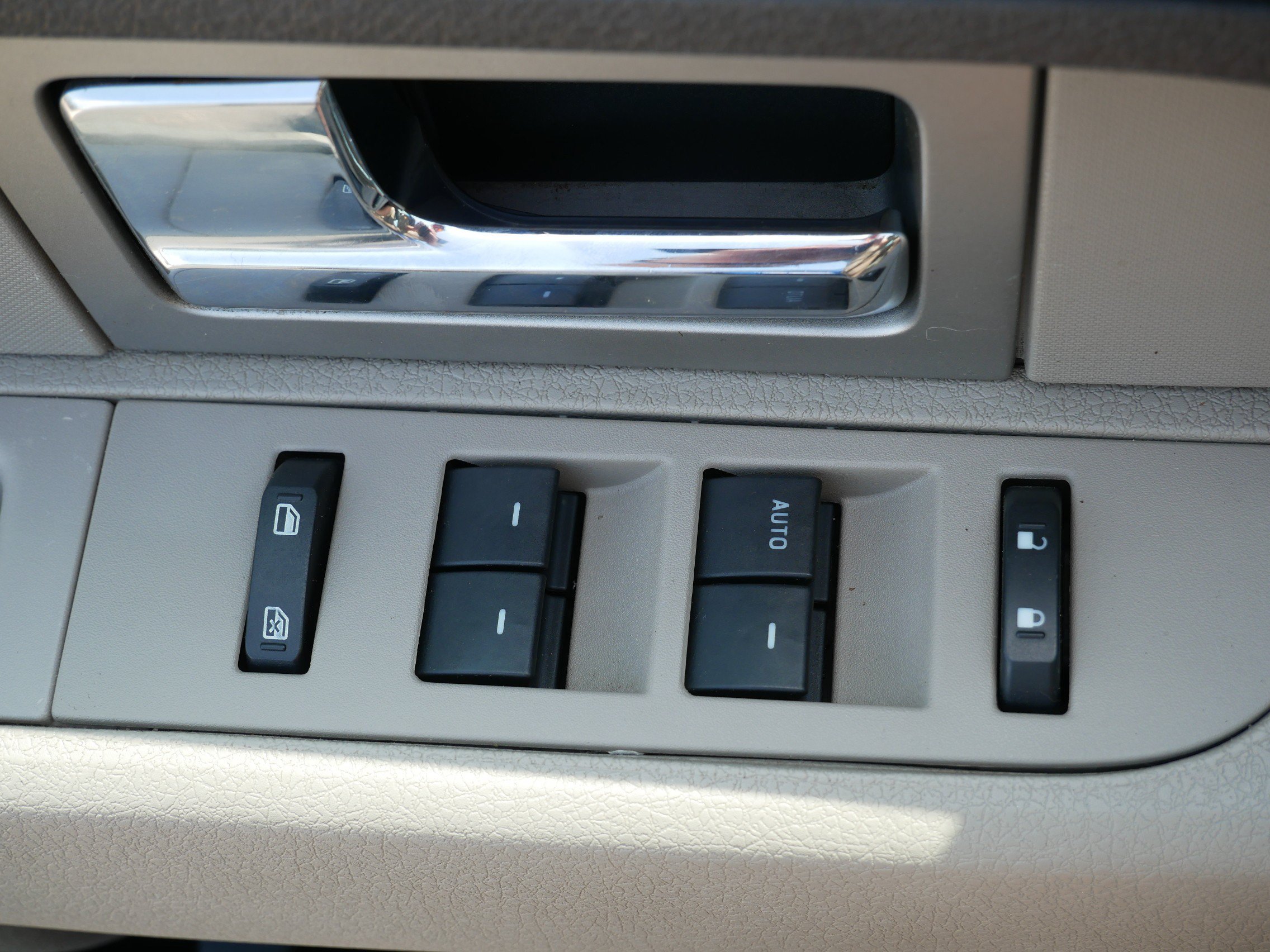 Used 2009 Blue Ford XLT image 18
