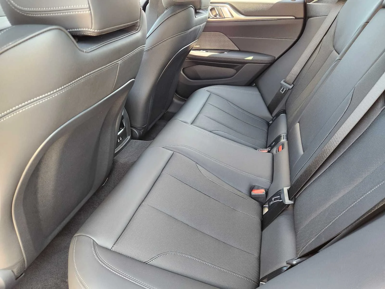 New 2026 Black Sapphire Metallic BMW 430i xDrive image 7