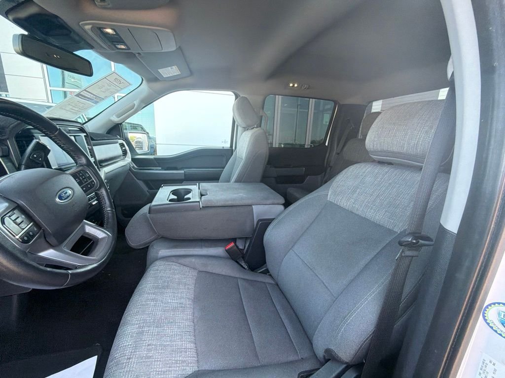 Used 2021 White Ford XLT image 31