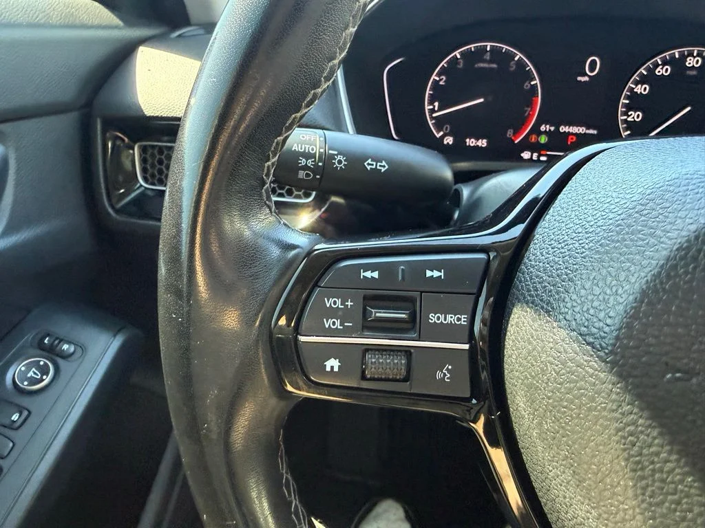 Certified Used 2022 White Honda EX-L image 17