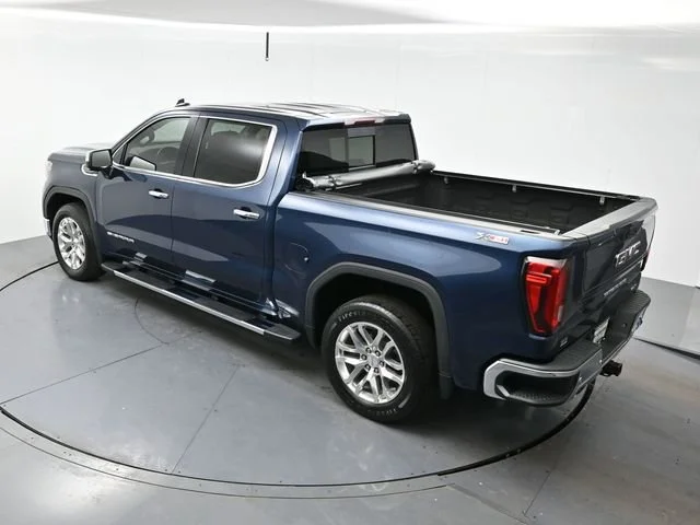 Used 2021 PACIFIC BLUE METALLIC GMC SLT image 34