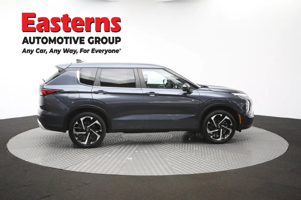 Used 2024 Gray Mitsubishi SE image 46