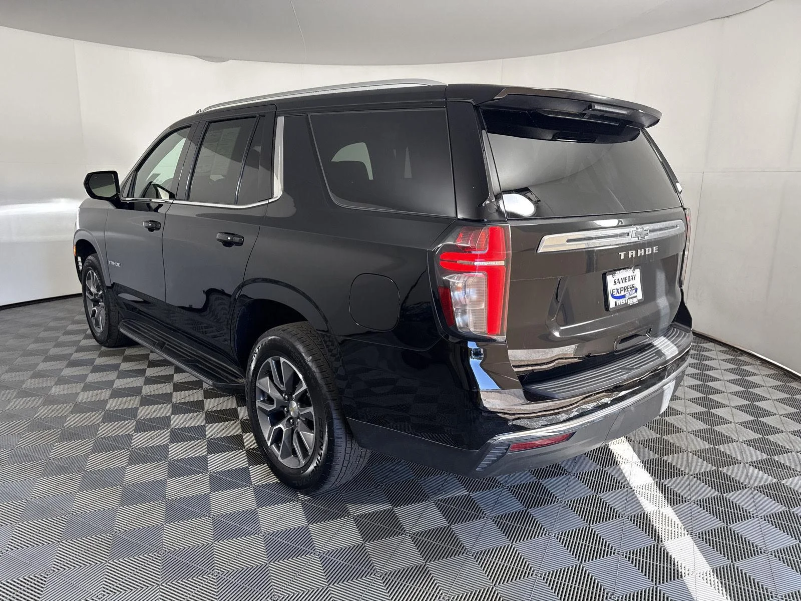 Used 2024 Black Chevrolet LS image 5