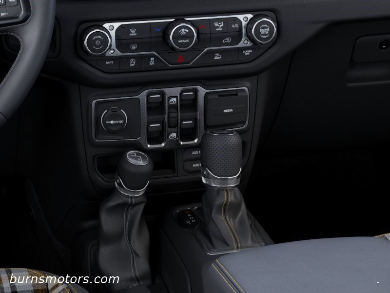 New 2026 Bright White Clear-Coat Exterior Paint Jeep 85th Anniversary Edition image 24