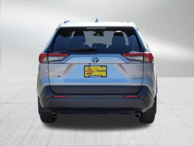 Certified Used 2024 SILVER SKY METALLIC Toyota  image 7