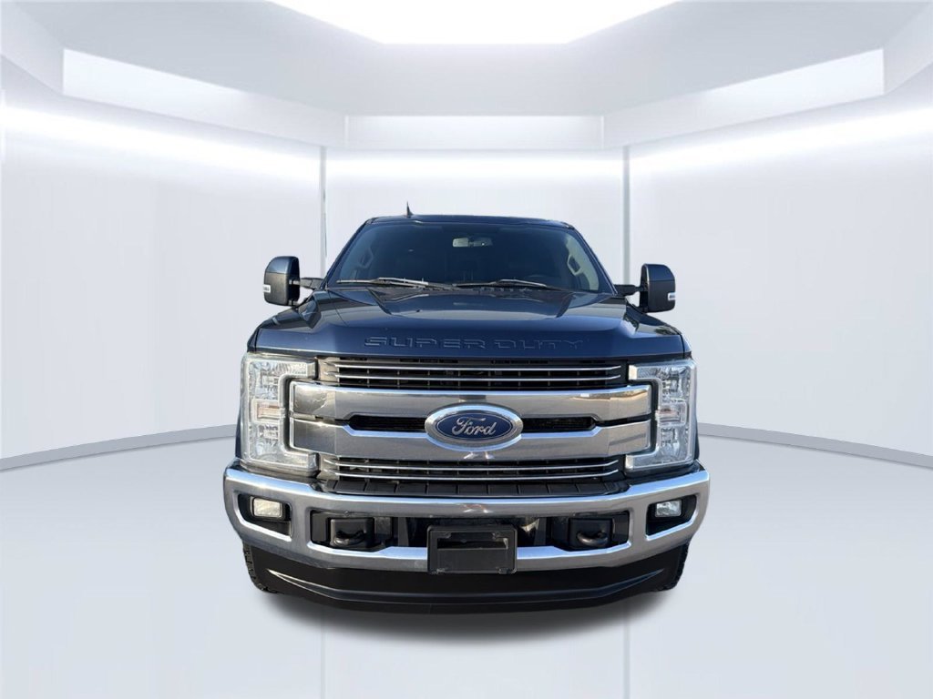 Used 2019 Blue Ford Lariat image 2