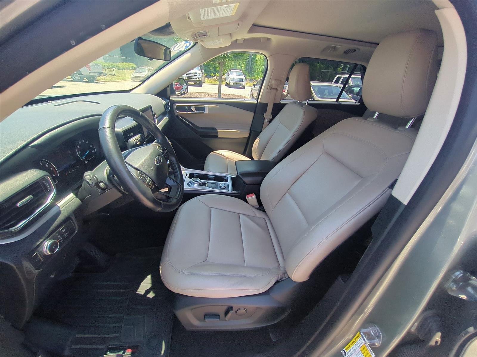 Used 2020 Silver Spruce Metallic Ford XLT image 18