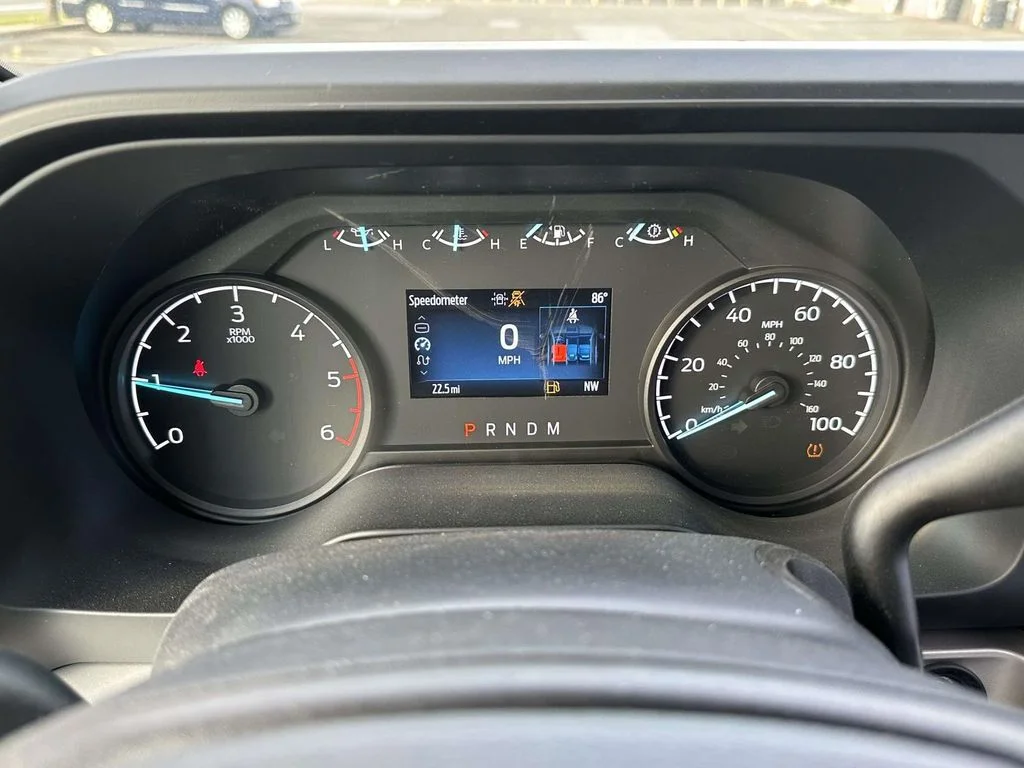 New 2024 Oxford White Ford F-350® XL image 24